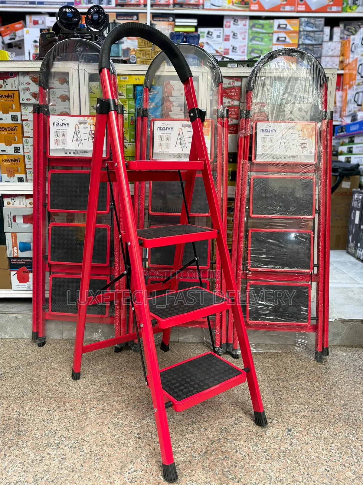 4-Step Folding Ladder With Safety Handle –Non-Slip Portable Step Stool