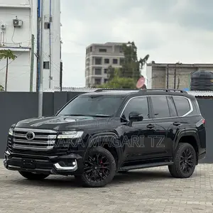 Toyota Land Cruiser 2024 Black