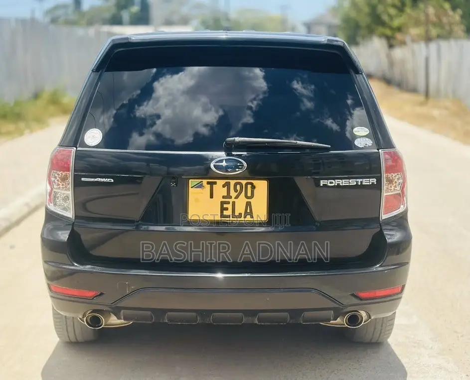 Subaru Forester 2011 Black