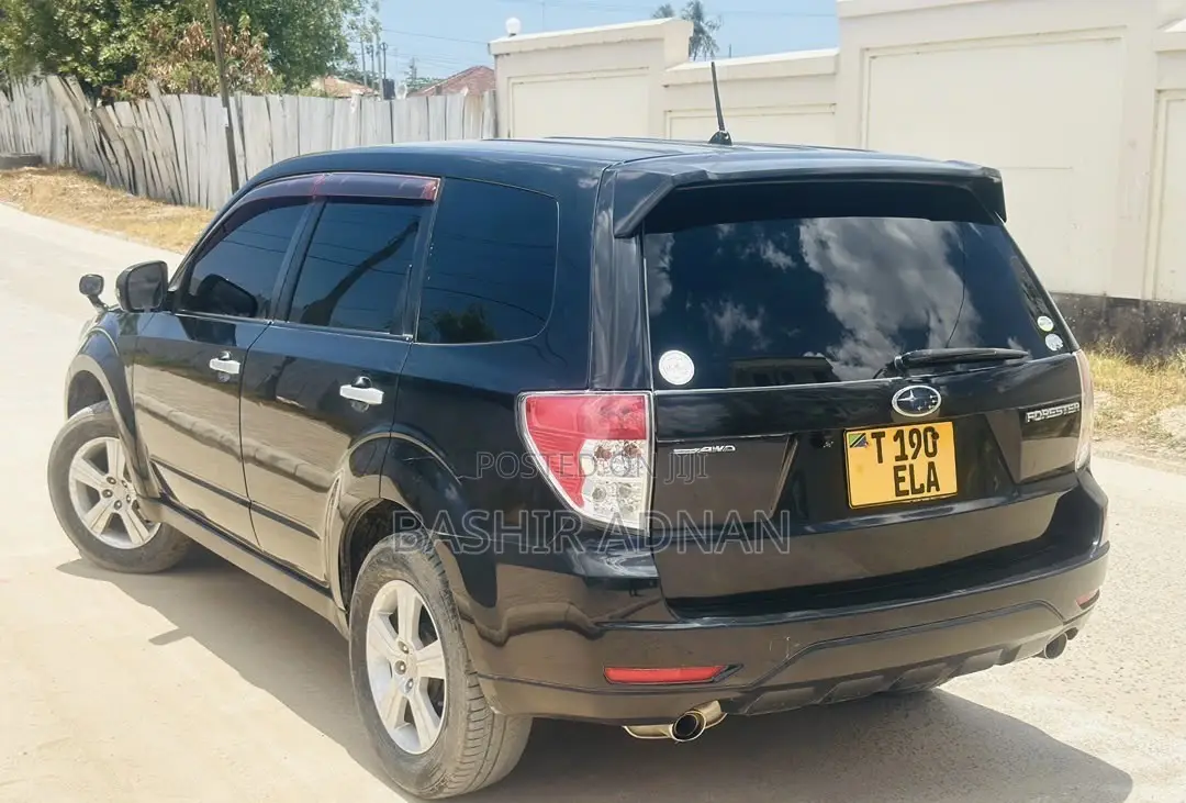 Subaru Forester 2011 Black