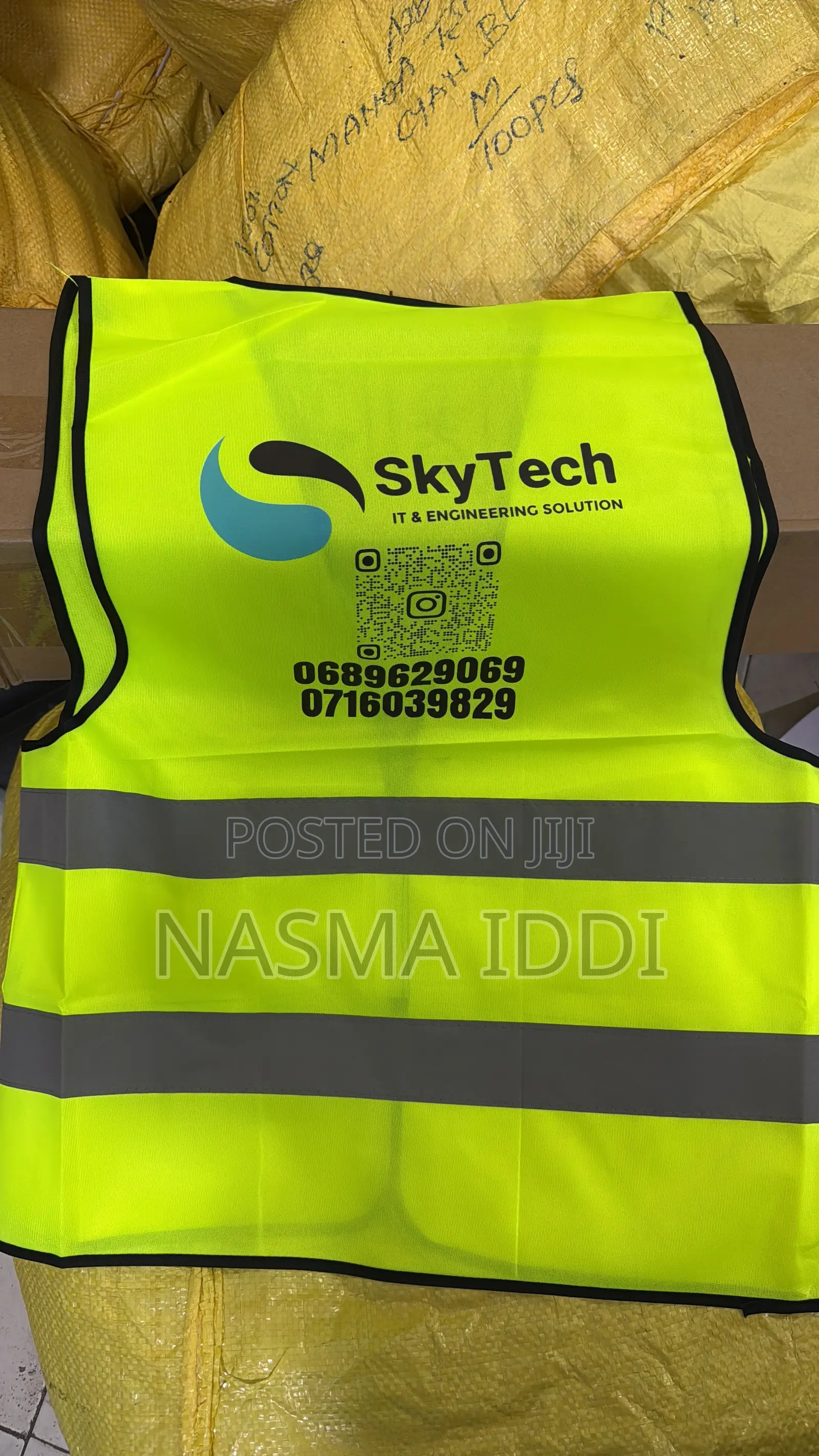 Branded Reflector
