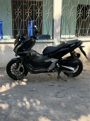 Honda CB 2025 Black