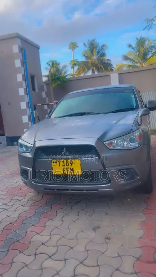 Mitsubishi RVR 2.0 2012 Gray