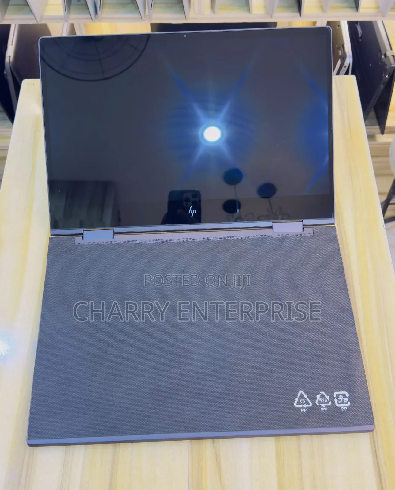 Laptop HP Envy x360 8GB AMD Ryzen 5 SSD 512GB