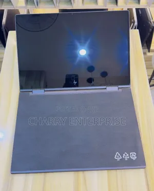 Laptop HP Envy x360 8GB AMD Ryzen 5 SSD 512GB