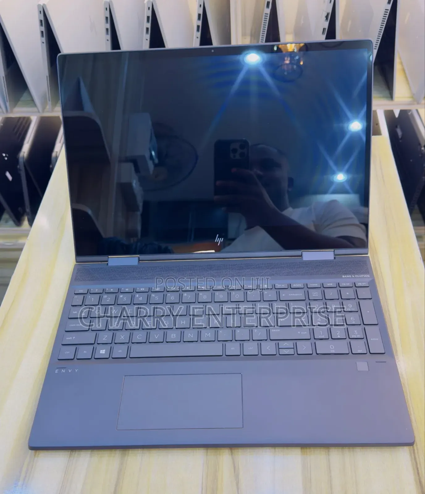 Laptop HP Envy x360 8GB AMD Ryzen 5 SSD 512GB