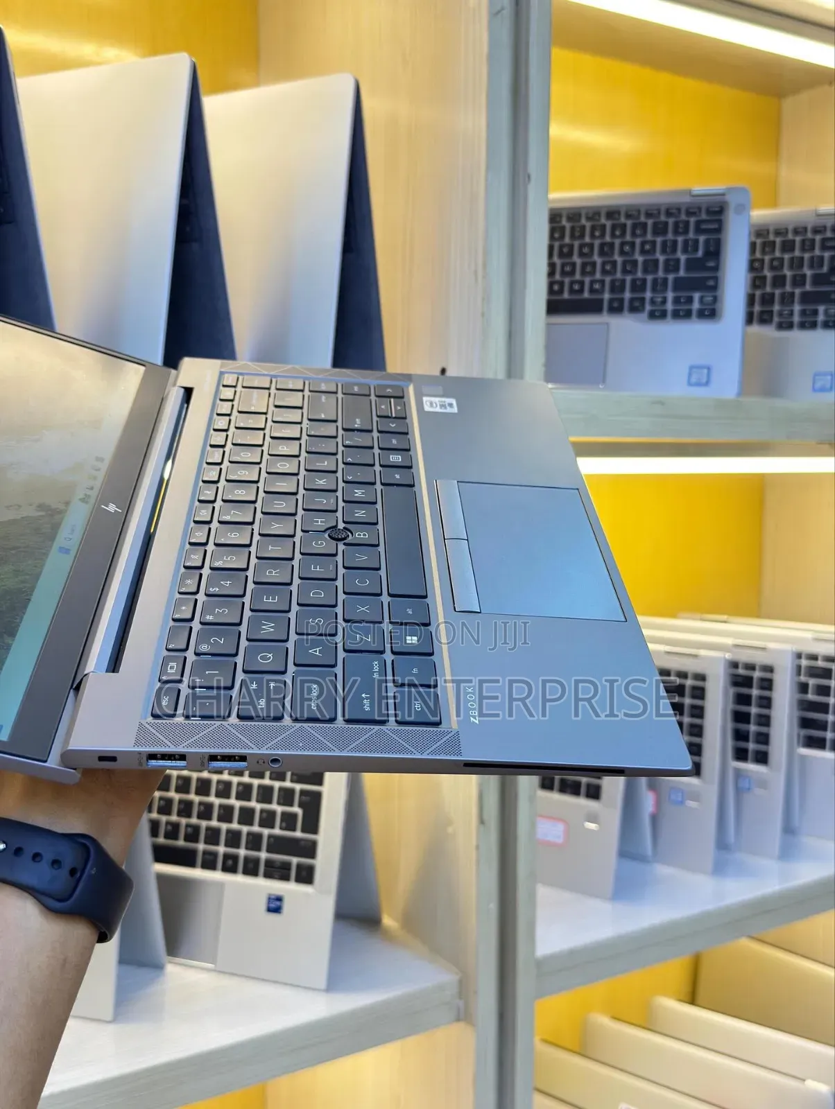 Laptop HP ZBook Firefly 14 G7 16GB Intel Core i5 SSD 256GB