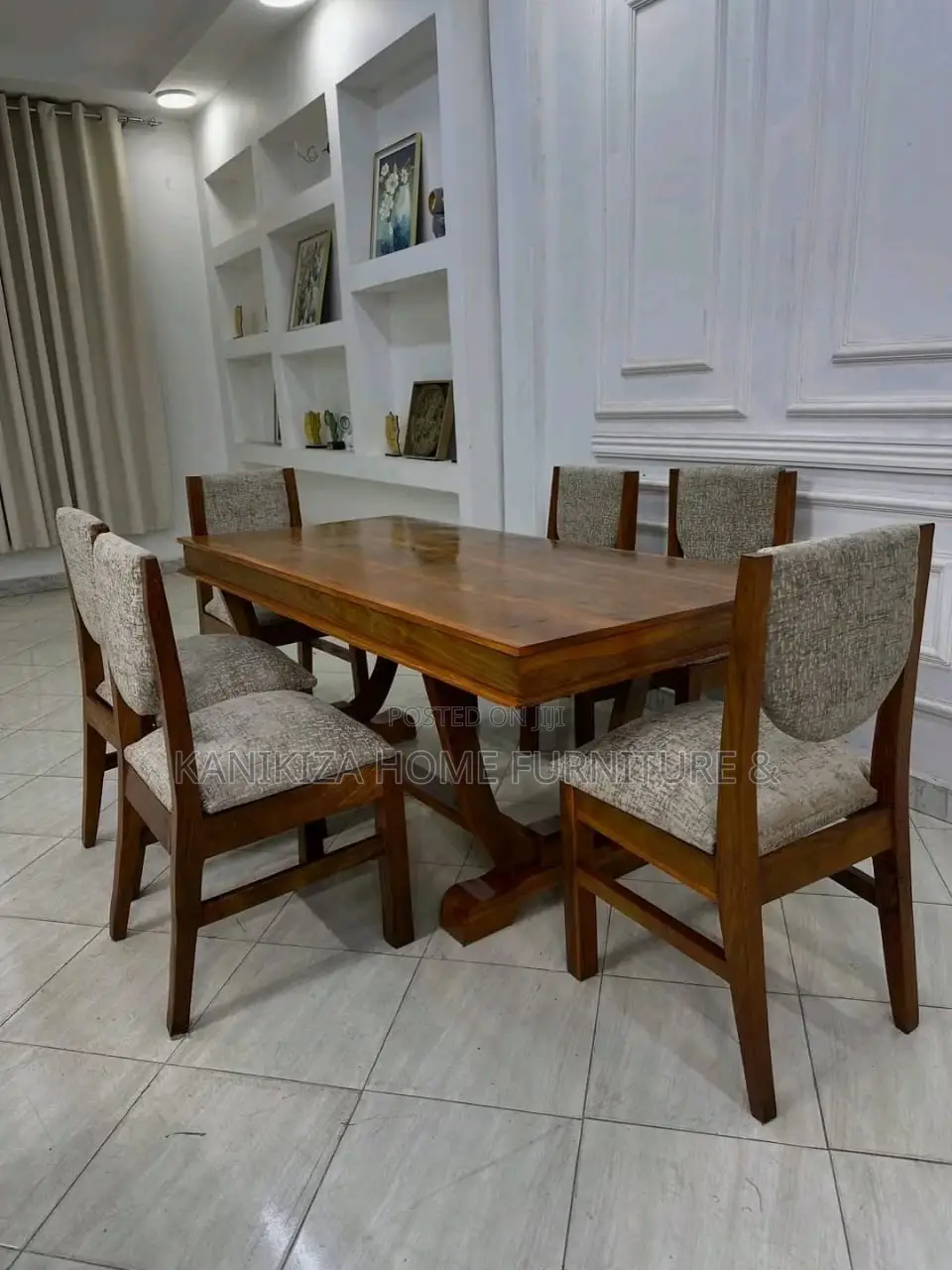 Dining Table Ya Watu Sita Ni Mbao Ya Mbinga