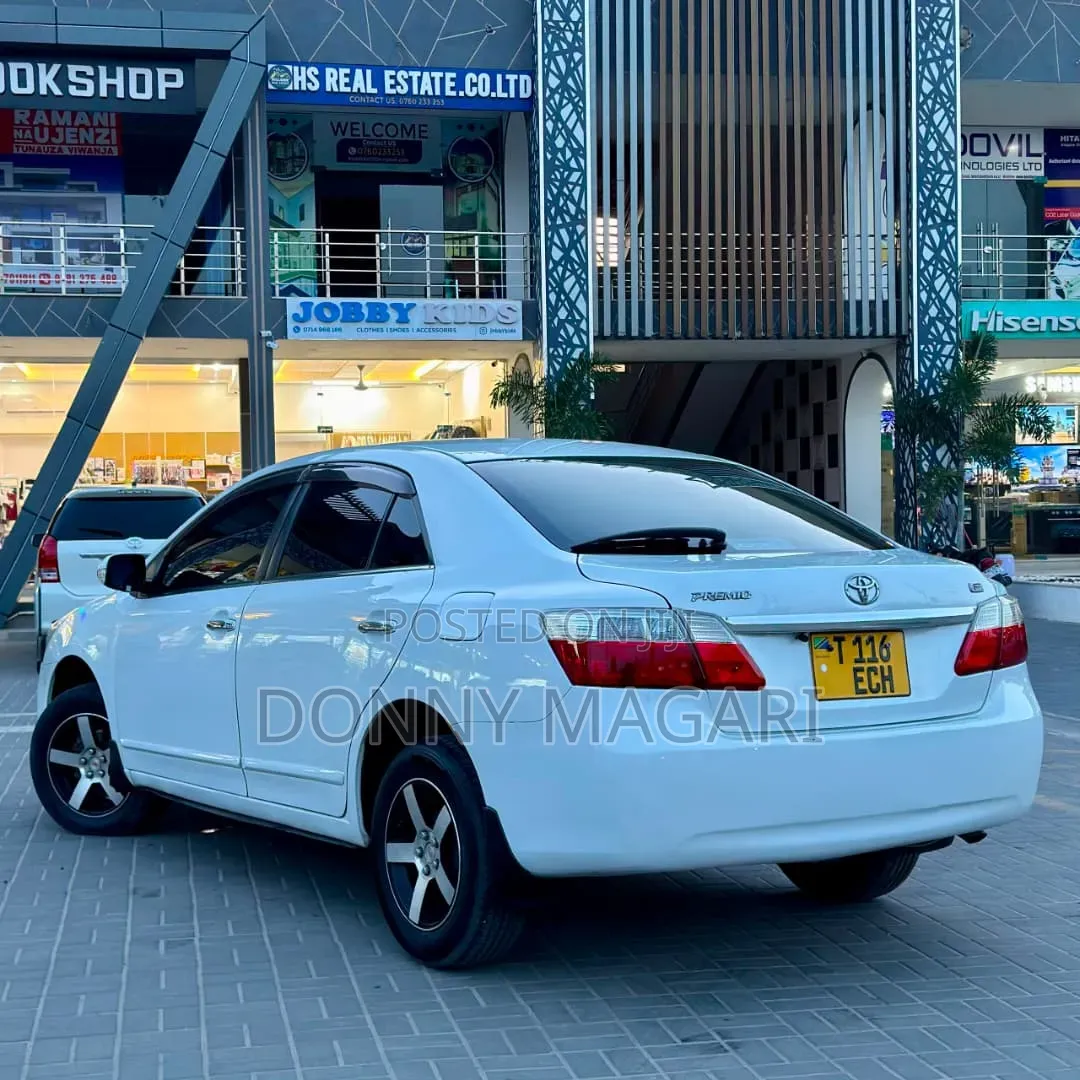 Toyota Premio 2010 White