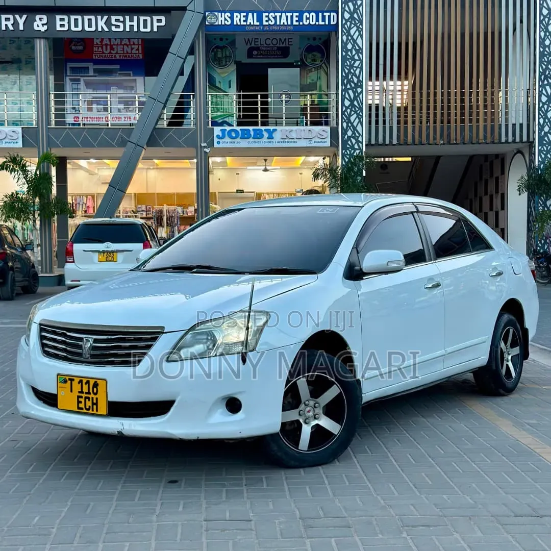 Toyota Premio 2010 White