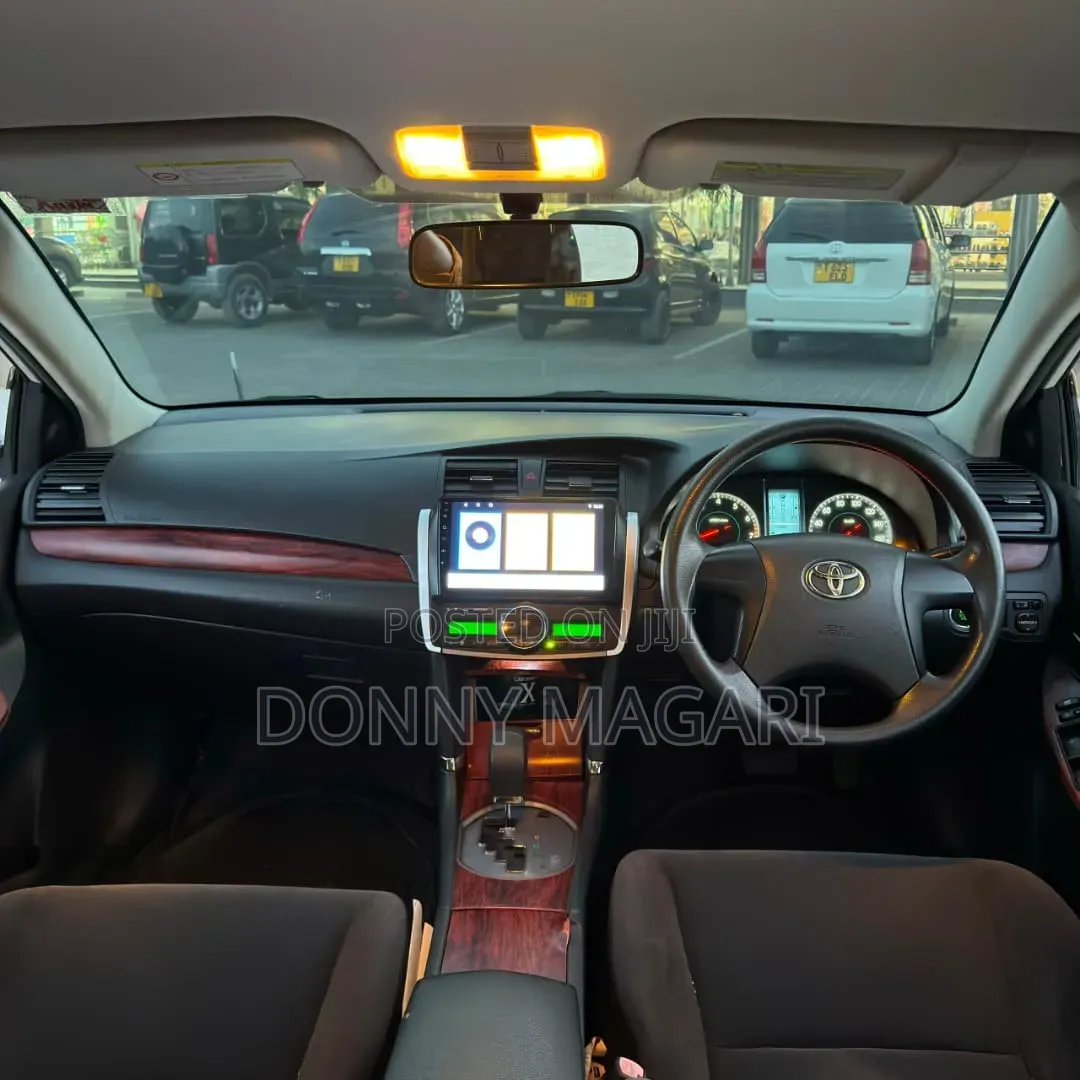 Toyota Premio 2010 White
