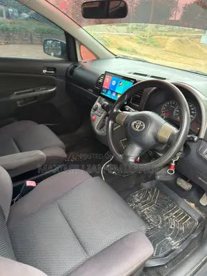 Toyota Wish 2013 Silver