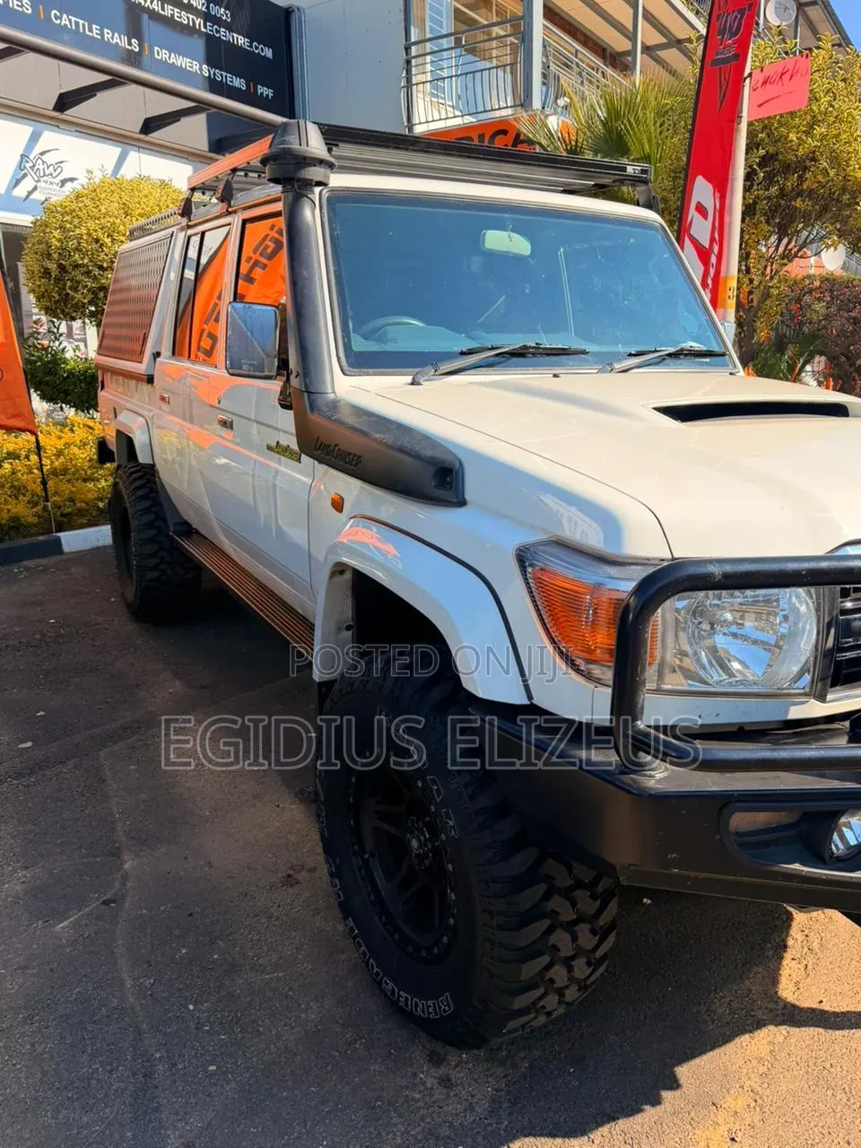 Toyota Land Cruiser 2018 White