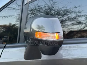 Toyota Noah 2011 Gray