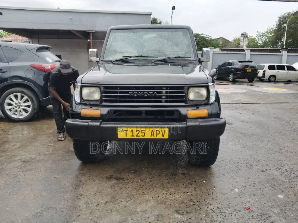 Toyota Land Cruiser Prado 2004 Black