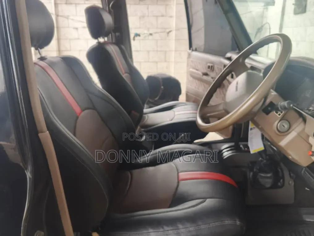 Toyota Land Cruiser Prado 2004 Black
