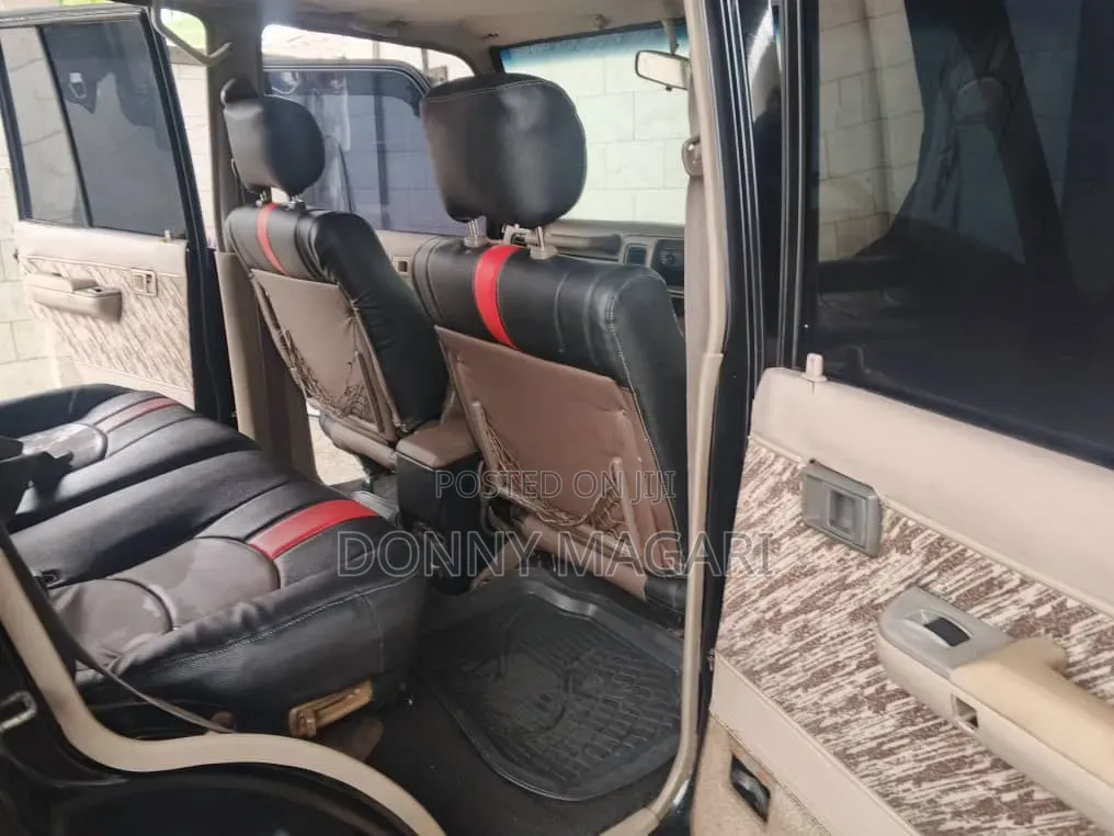 Toyota Land Cruiser Prado 2004 Black