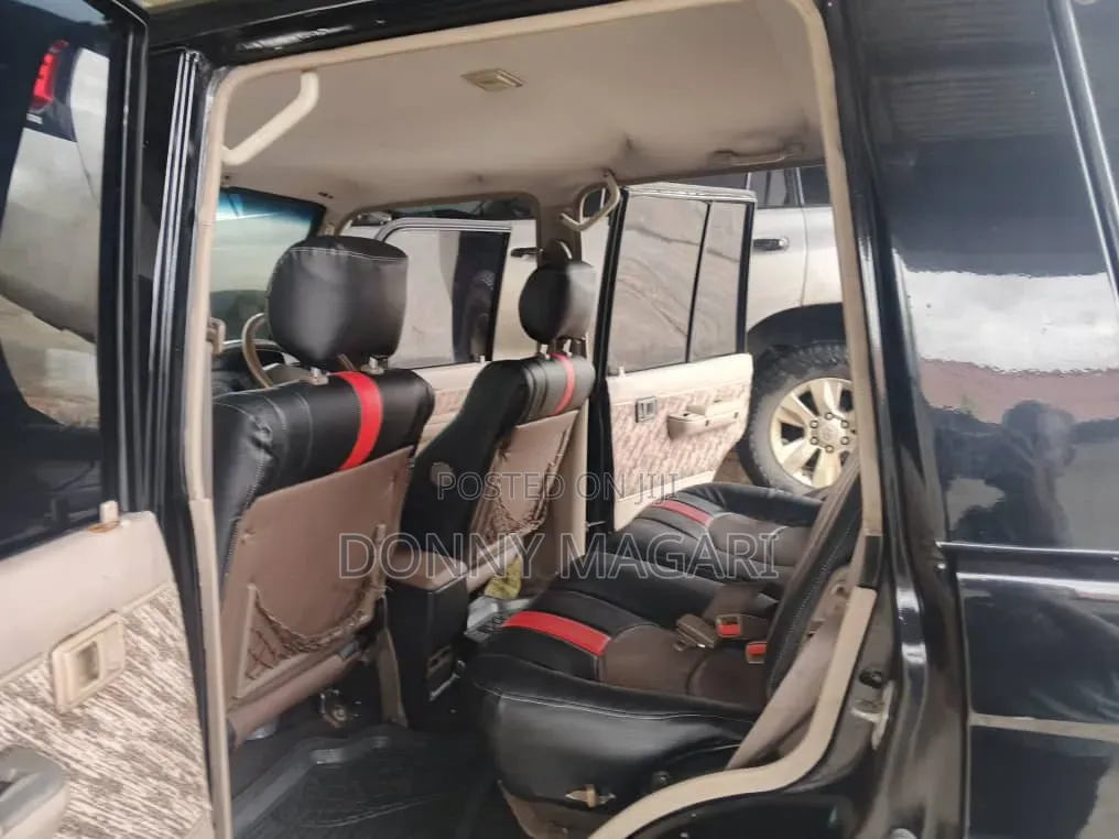 Toyota Land Cruiser Prado 2004 Black
