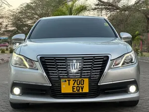 Toyota Crown 2013 Silver