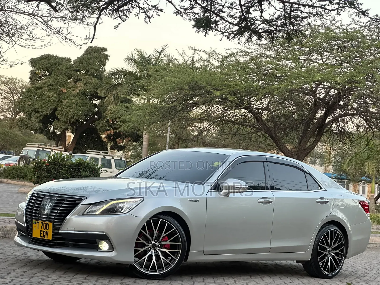 Toyota Crown 2013 Silver
