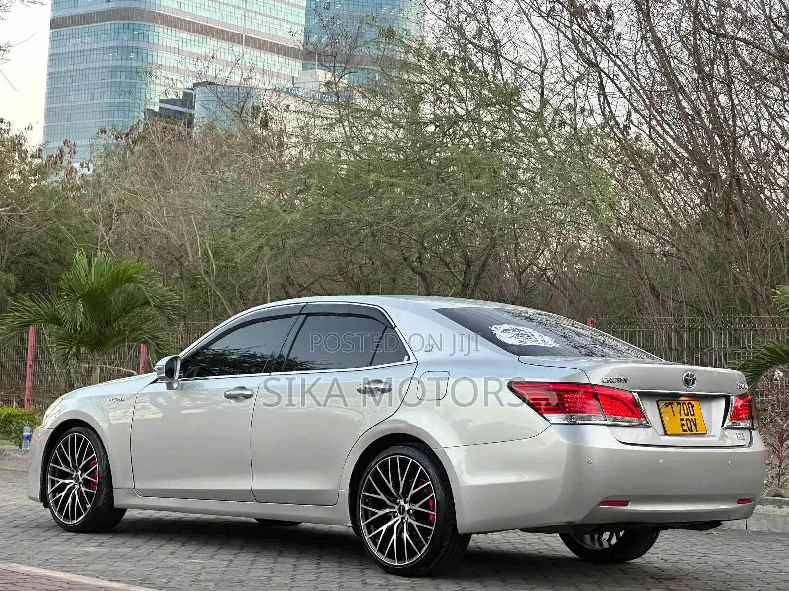 Toyota Crown 2013 Silver