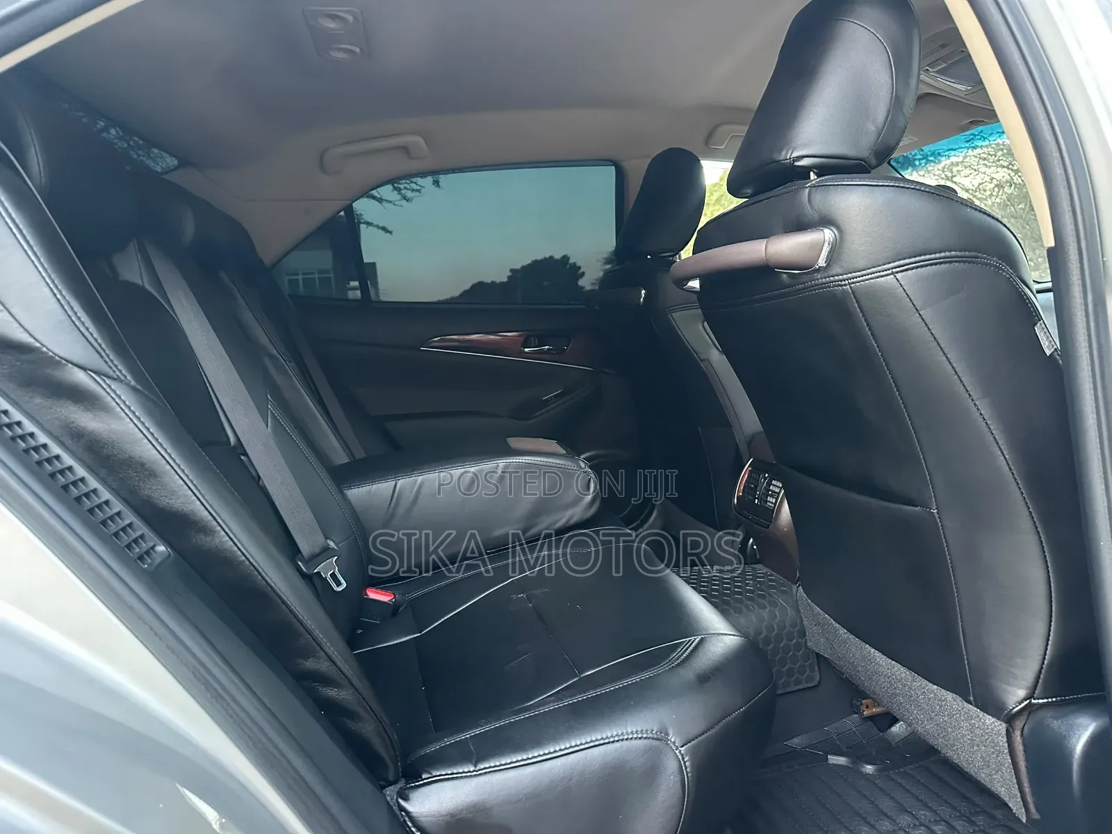 Toyota Crown 2013 Silver