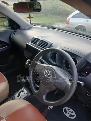Toyota IST 2007 Gray