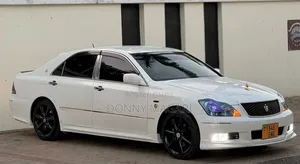 Toyota Crown 2007 White