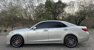 Toyota Crown 2013 Silver