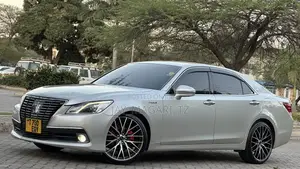 Toyota Crown 2013 Silver