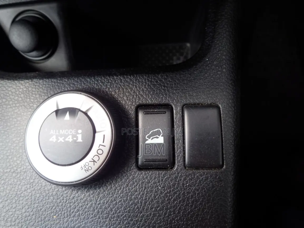 Nissan X-Trail 2.0 Diesel 2012 Black