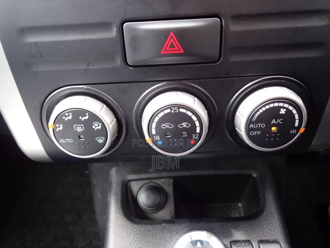 Nissan X-Trail 2.0 Diesel 2012 Black