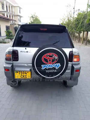 Toyota RAV4 2004 White