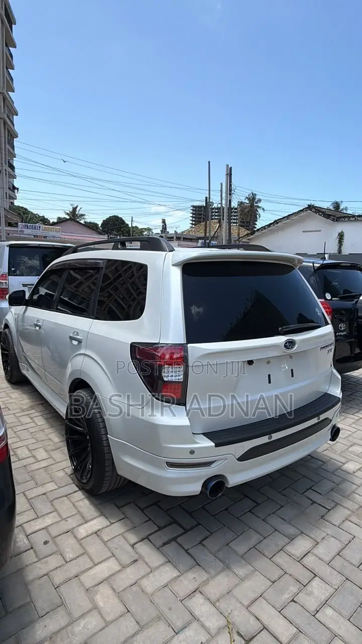 Subaru Forester 2009 White