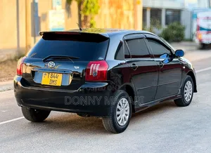 Toyota Corolla RunX 2002 Black
