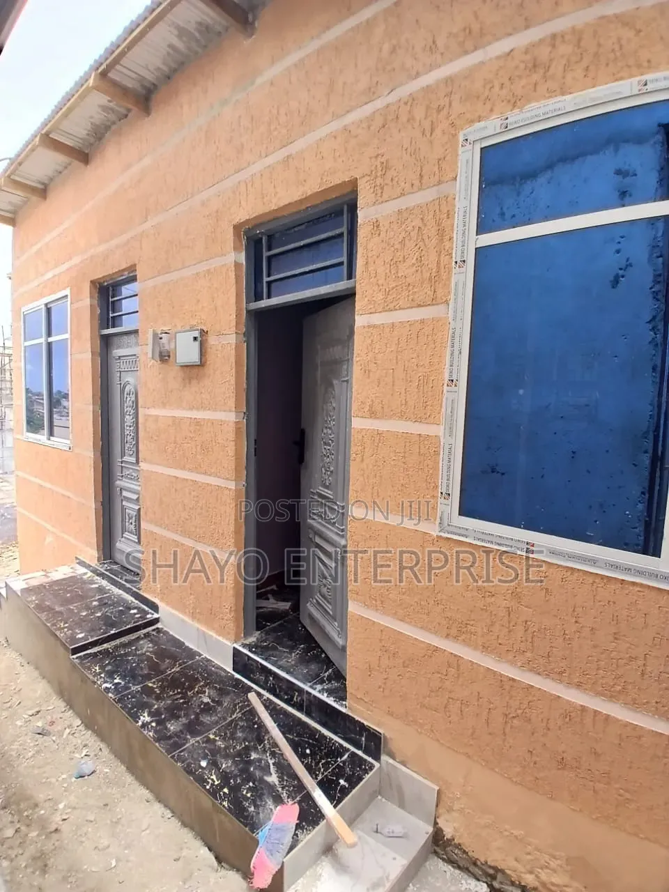 Furnished 5bdrm Apartment in Allen Estate, Maili Mmoja for sale
