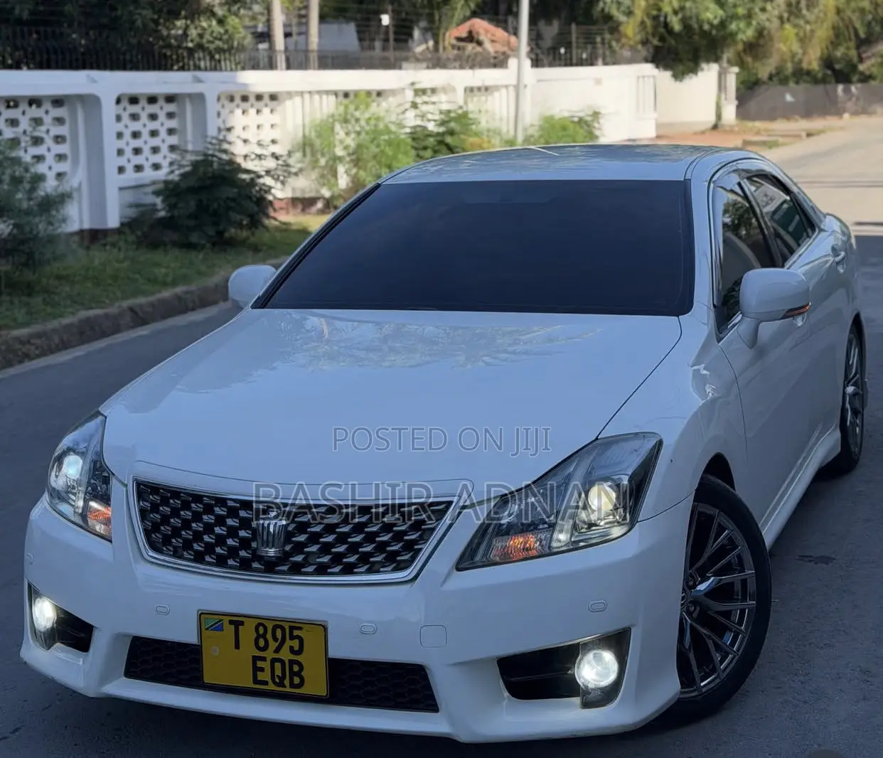Toyota Crown 2011 White