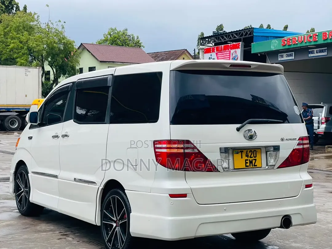 Toyota Alphard 2005 White