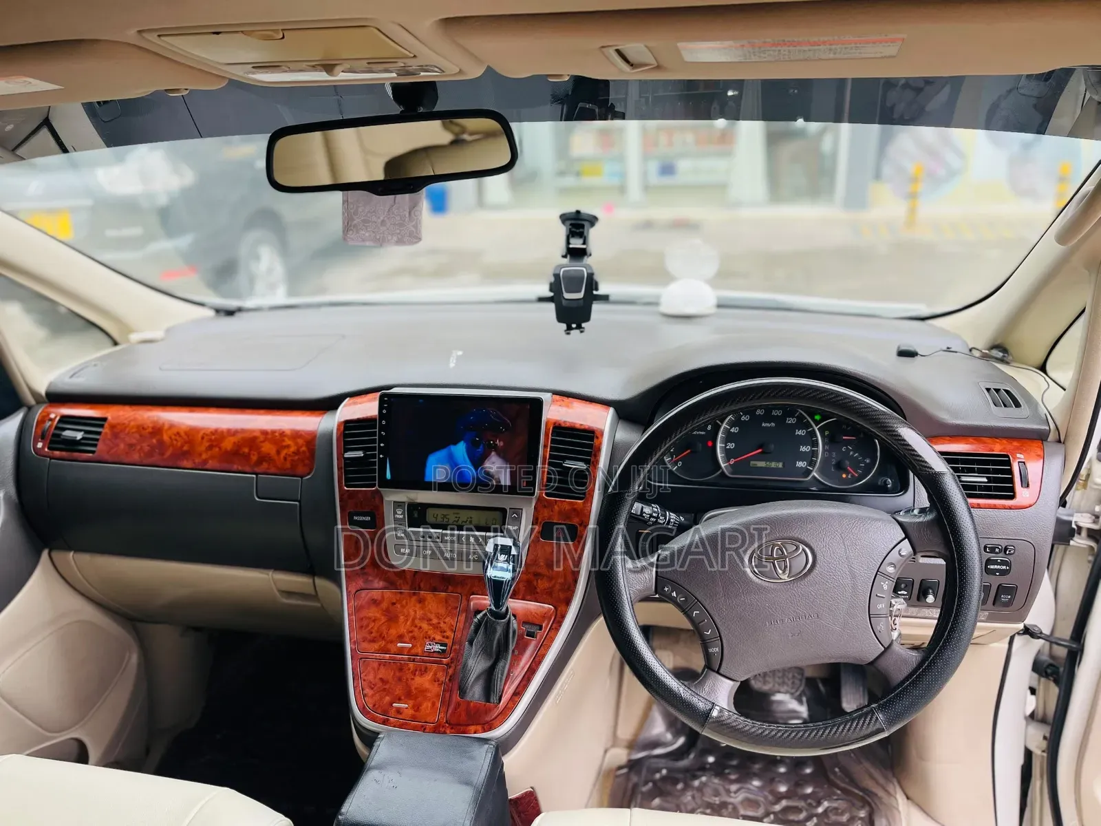 Toyota Alphard 2005 White