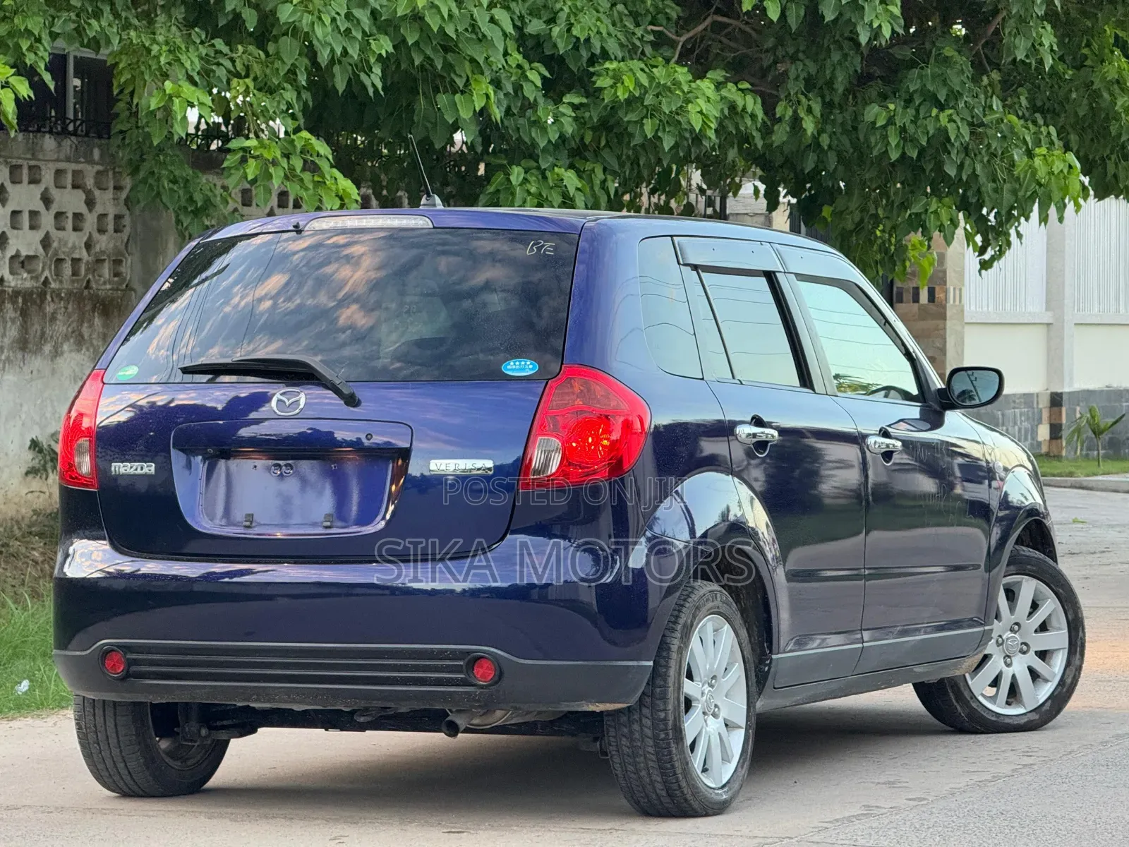Mazda Verisa 2006 Blue