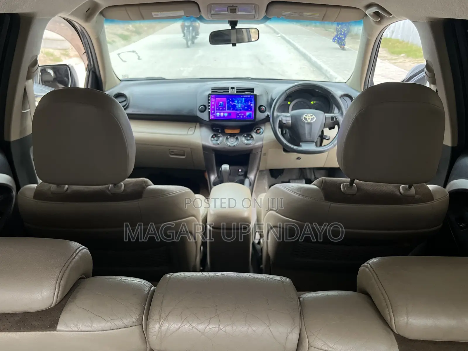 Toyota Vanguard 2010 Gray