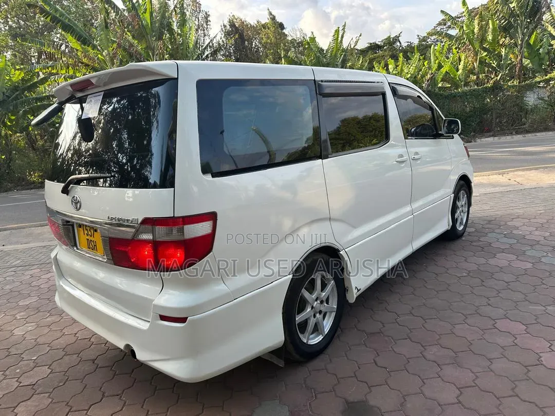 Toyota Alphard 2004 White