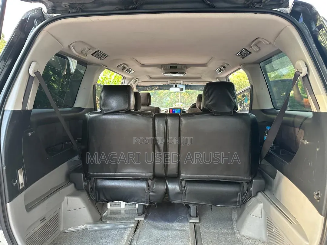 Toyota Alphard 2004 White