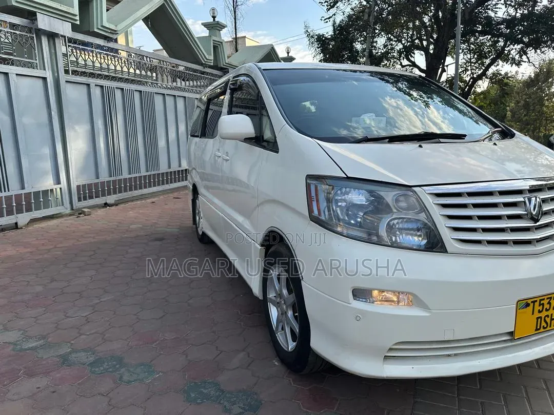 Toyota Alphard 2004 White