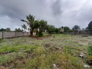 Kiwanja Kinauzwa Kigamboni Ungindoni