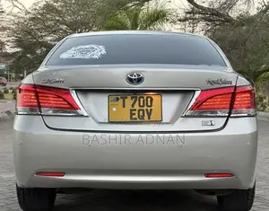 Toyota Crown 2013 Silver