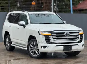 Toyota Land Cruiser 2024 White
