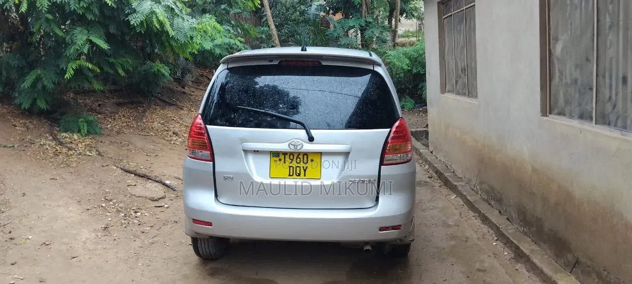Toyota Corolla Spacio 2003 Silver