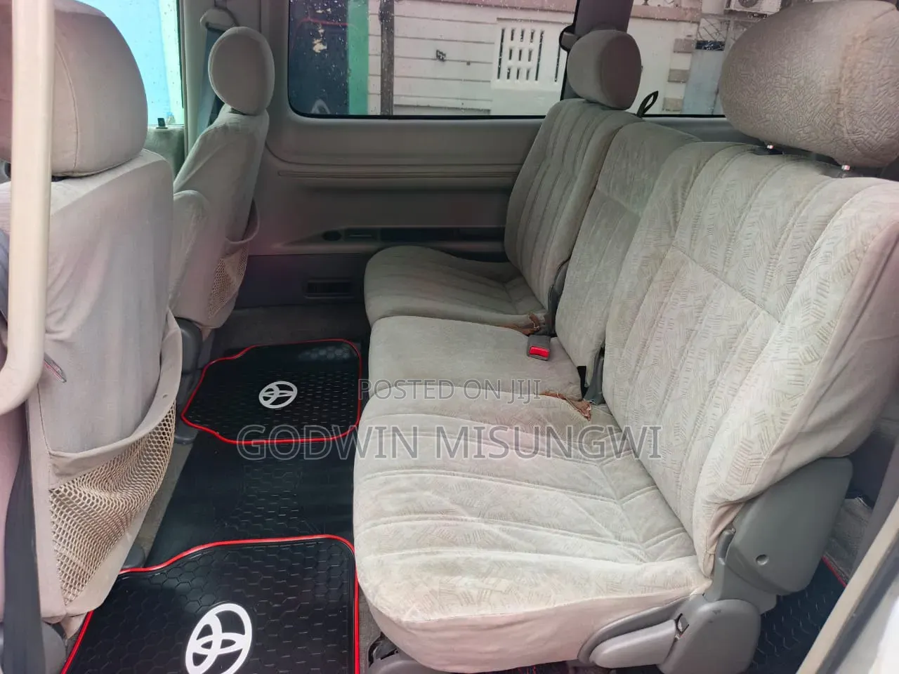 Toyota Noah 2001 White