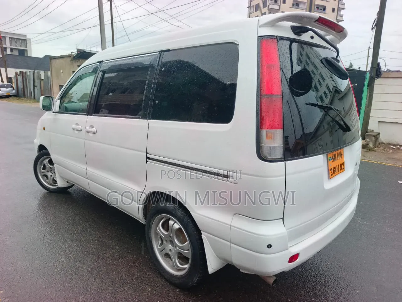 Toyota Noah 2001 White